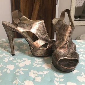 Nine West - gold heels size 7